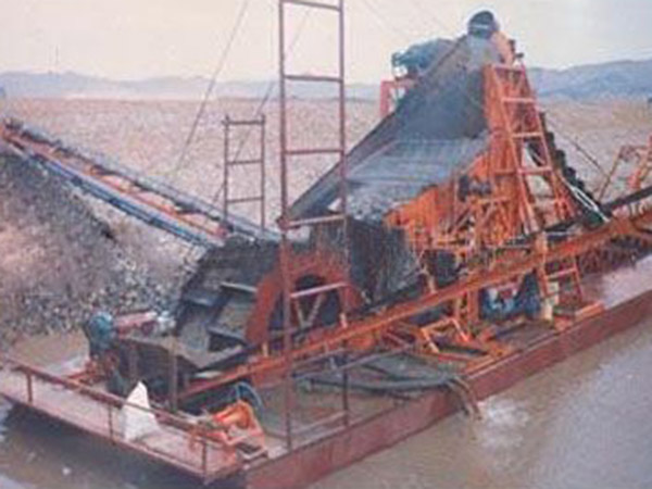 挖沙、選鐵、水洗一體